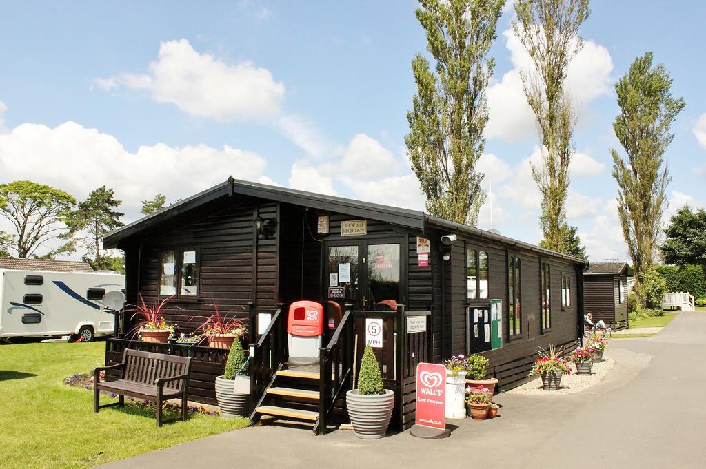Hotel Jasmine Park Snainton Exterior foto